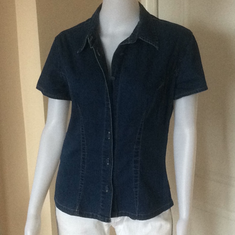 Guess top